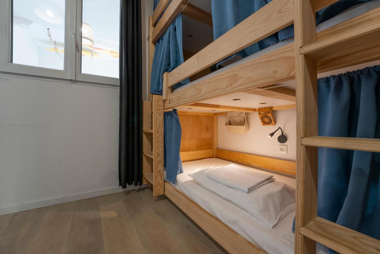 Garden - Utopy Hostel Биарриц Экстерьер фото